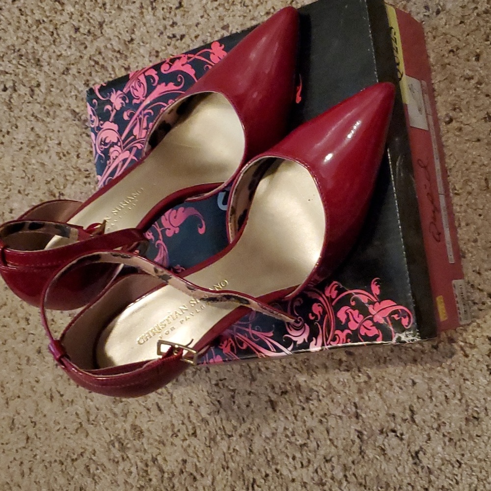 Size 7 Christian Siriano red patent stiletto heels
